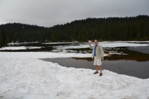 Sadly, the photographer was not up for a snowball fight