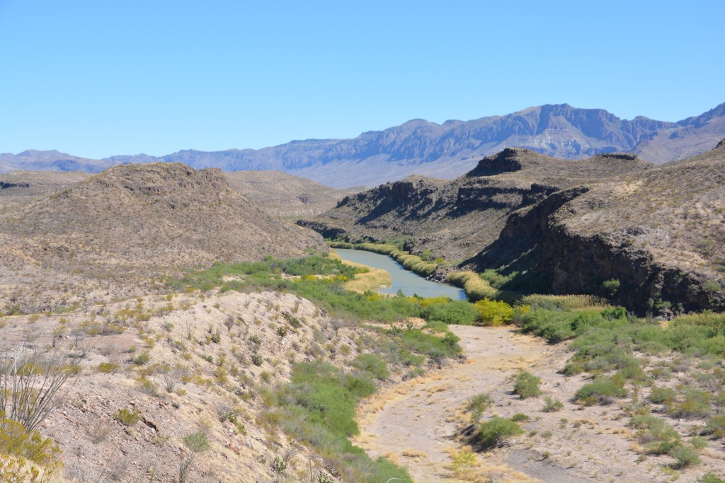 Our first glimpse of the Rio Grande as it forms the border between the US and Mexico