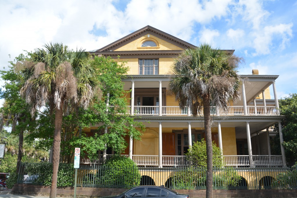 One of the many historic houses in Charleston - we toured this home, including the slaves quarters in the back