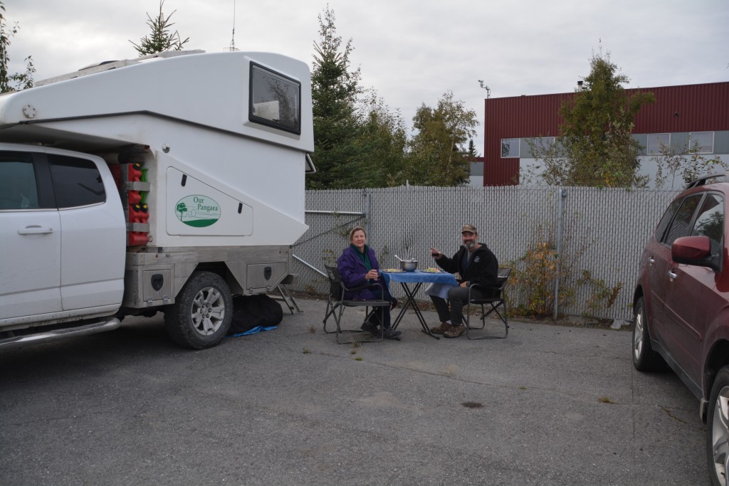 A romantic dinner in the dealer's car park - if you didn't laugh you would cry