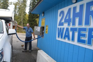 Before leaving Fairbanks we had to fill our water tank which had run almost dry during our long stay